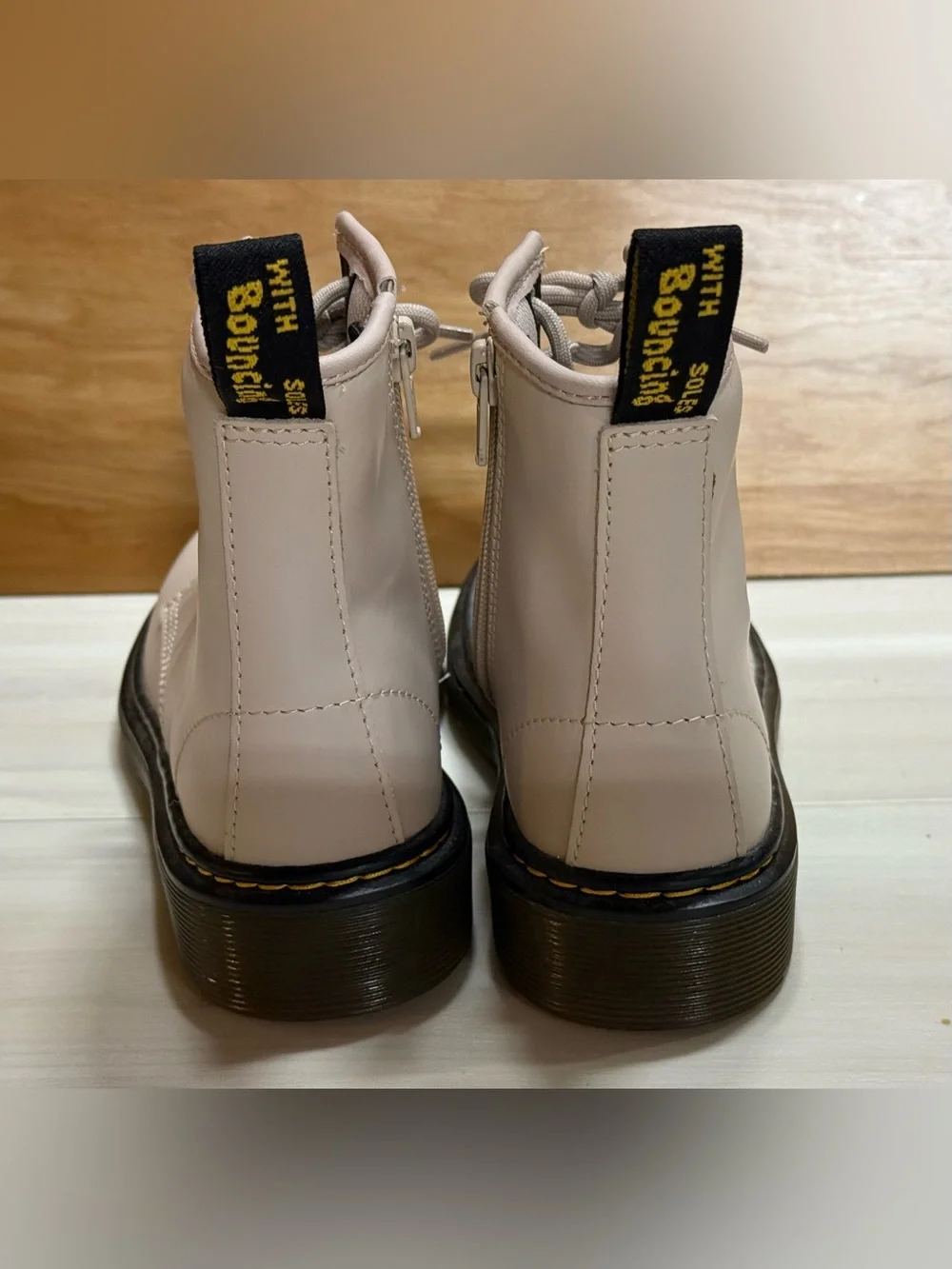 Dr. Martens kids taupe 1480 8 lace up boots